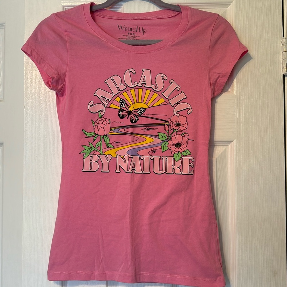 💜 Wound Up Graphic Tee